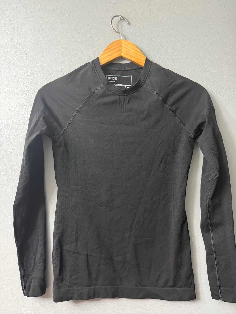 Figs Women’s Black Long-Sleeve Performance Top xs